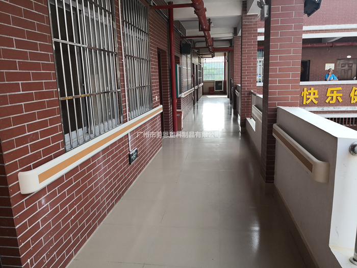 【廣西大化】誰(shuí)說(shuō)防撞扶手流行的不一定是最好的？