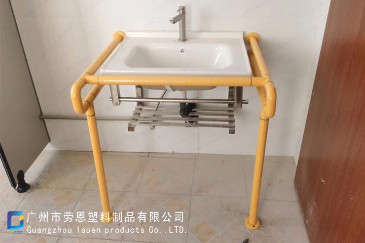 2022.7.10大瀝鎮(zhèn)岐陽(yáng)社區(qū)活動(dòng)中心衛(wèi)生間無障礙扶手 (4)