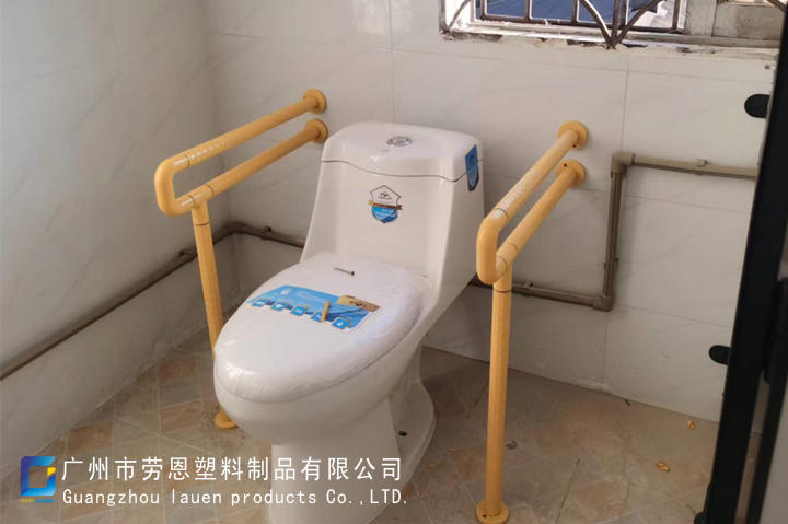 2022.7.10大瀝鎮(zhèn)岐陽(yáng)社區(qū)活動(dòng)中心衛(wèi)生間無障礙扶手 (5)