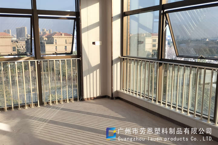 新型樹脂扶手護(hù)欄-陽(yáng)臺(tái)護(hù)欄-樓梯護(hù)欄扶手 (1)