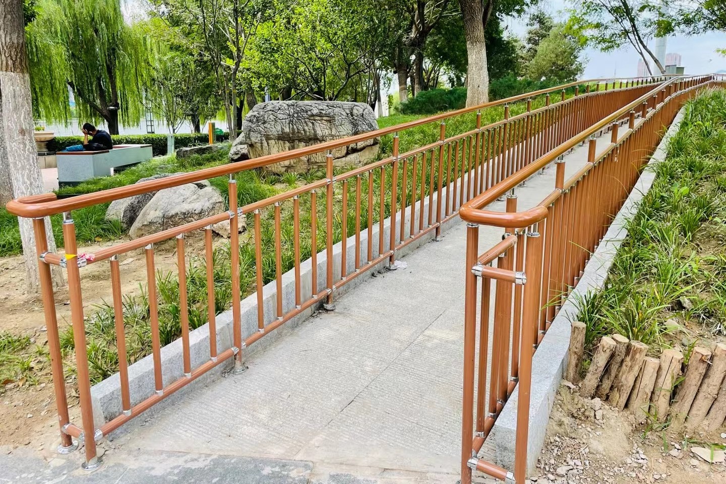 別家的樓梯護欄好不好我不知道？勞恩家的樓梯樹脂護欄一定好